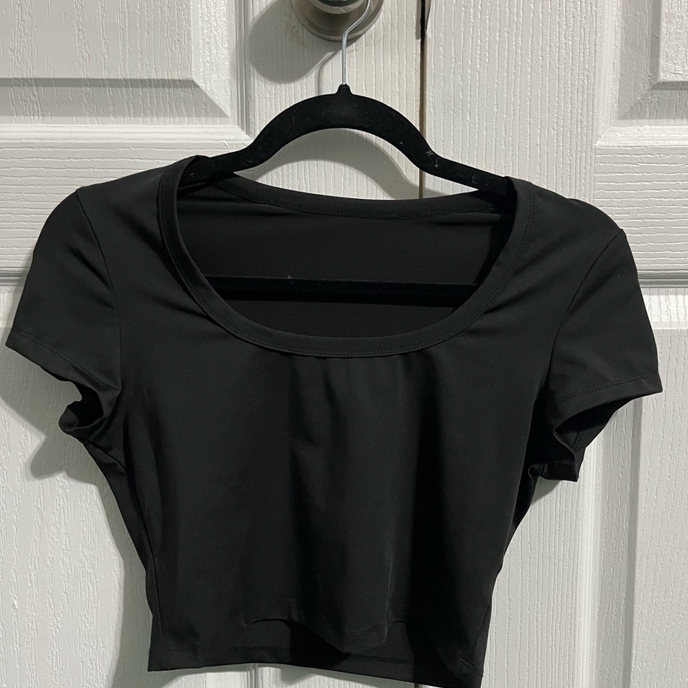 Black Scoop Neck Capped Sleeve Crop Top NEW